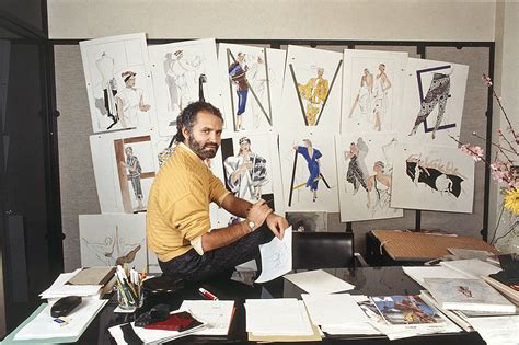 creador de versace|gianni versace inventions.